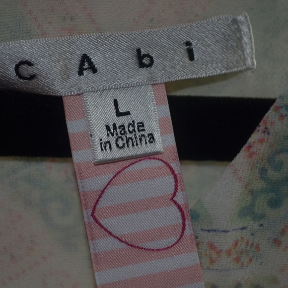 Cabi Style #250 Mosaic Print Top - Picture 3 of 5